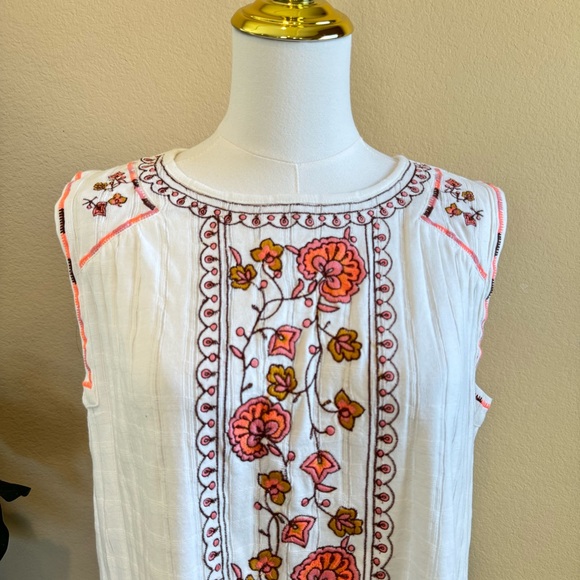 NWT Anthropologie Boho Embroidered Floral Sleeveless Top Women’s L Ivory Cotton - Picture 2 of 11